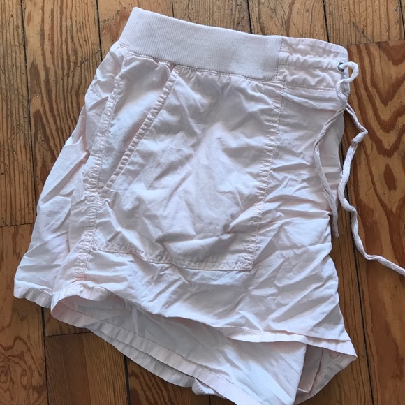 Lou & Grey Pants - Pale pink Lou & Grey cotton shorts Lou & Grey Pants - Pale pink Lou & Grey cotton shorts